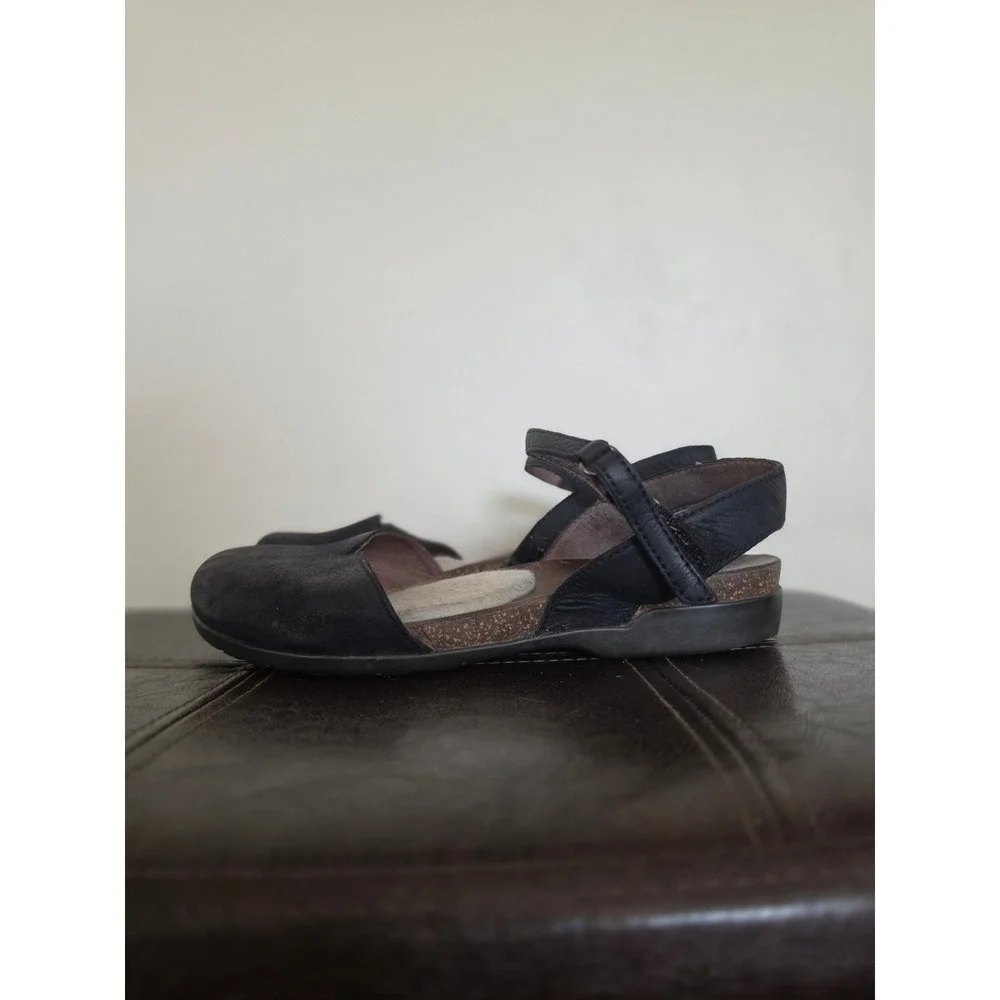 Dansko Rowan Black Leather Boho Workwear Flat Slingback Sandals sz 37 US 6.5
